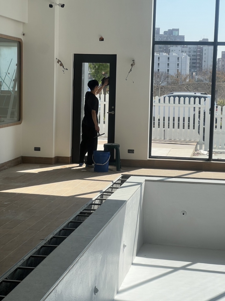 台中北屯游泳學院裝潢細清