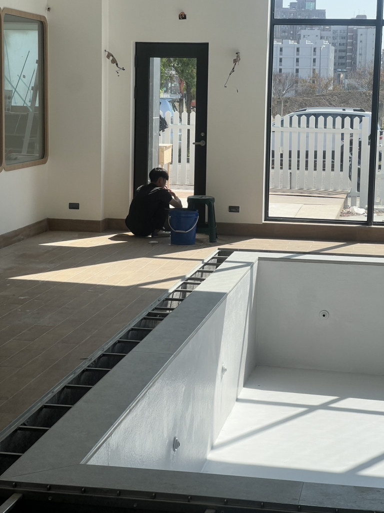 台中北屯游泳學院裝潢細清