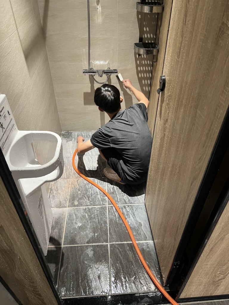 台中北屯游泳學院裝潢細清