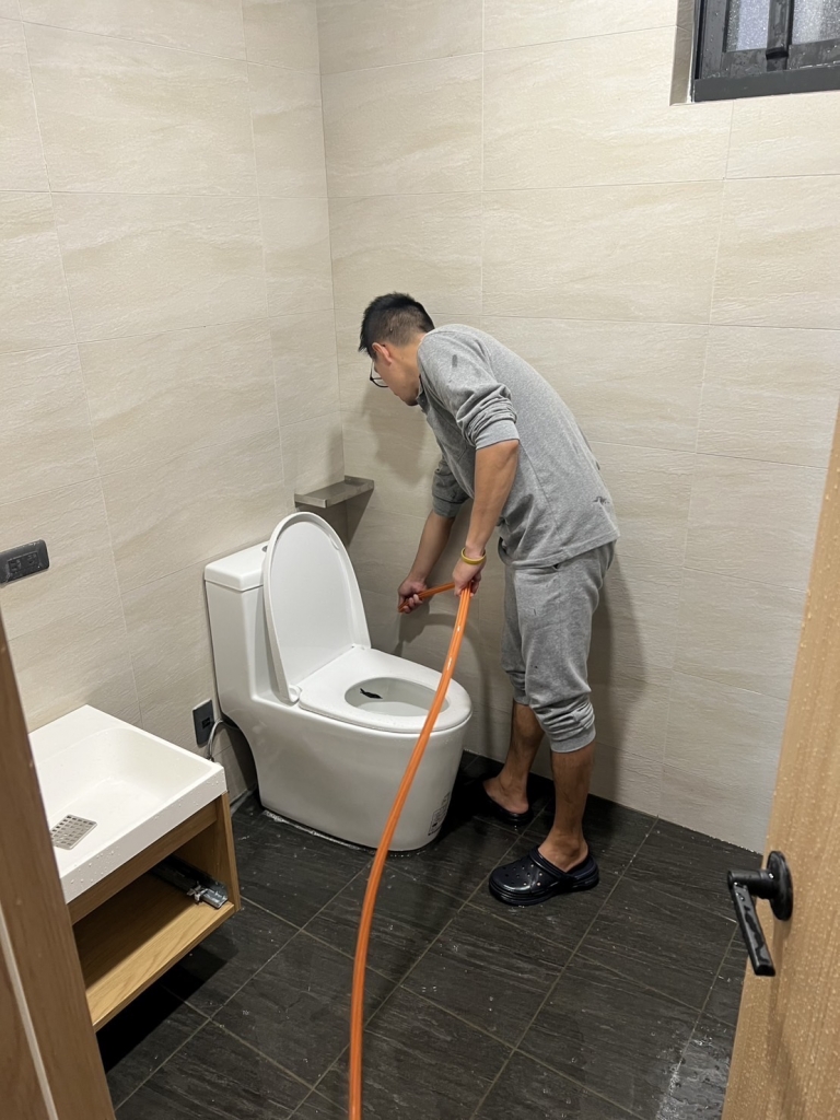 台中北屯游泳學院裝潢細清