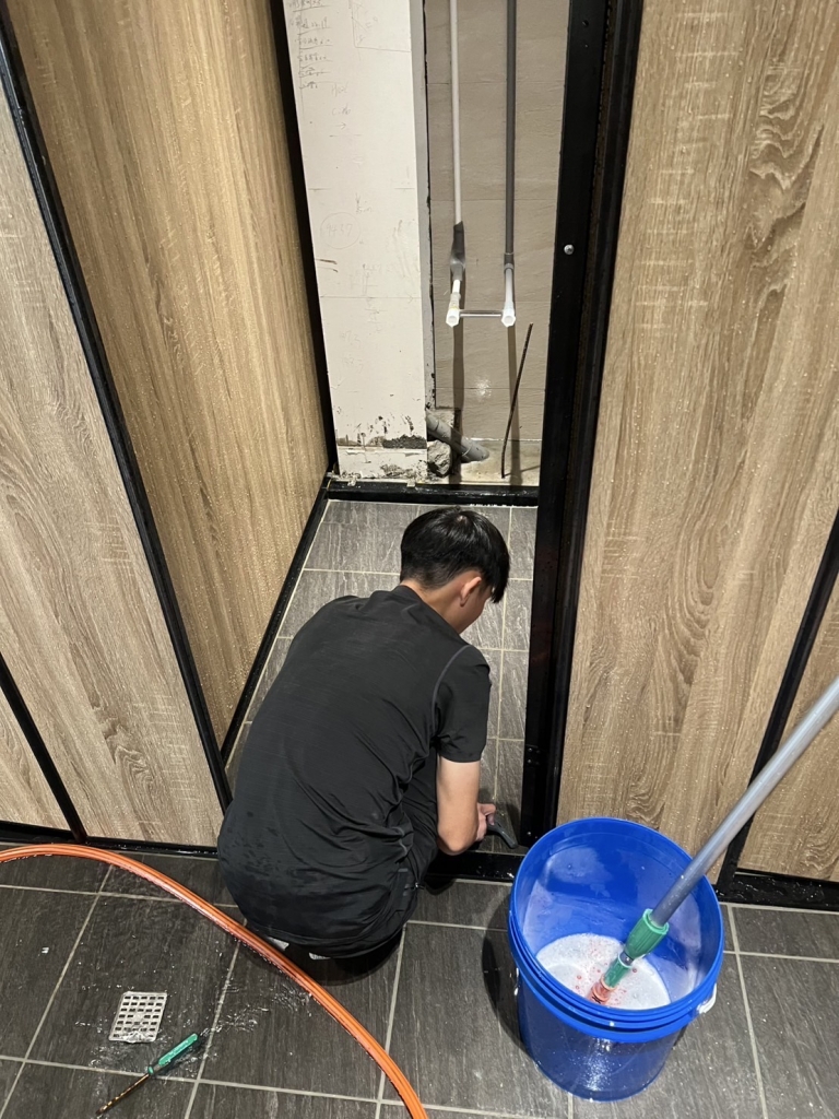 台中北屯游泳學院裝潢細清