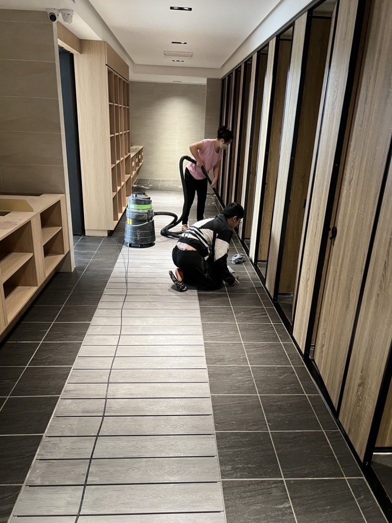 台中北屯游泳學院裝潢細清