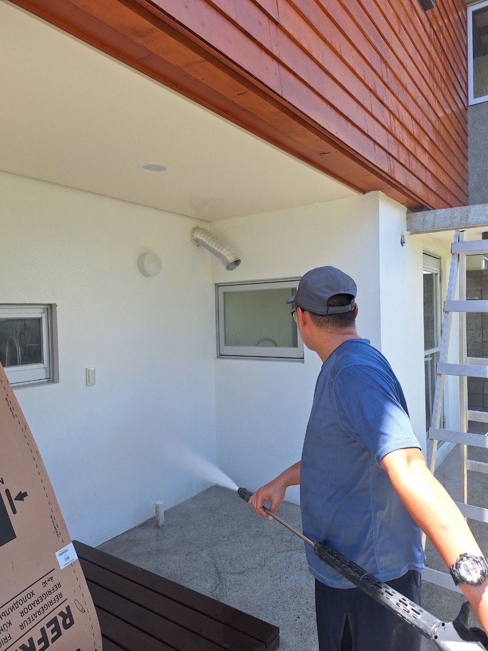 嘉義西區獨棟別墅新建案外牆清洗